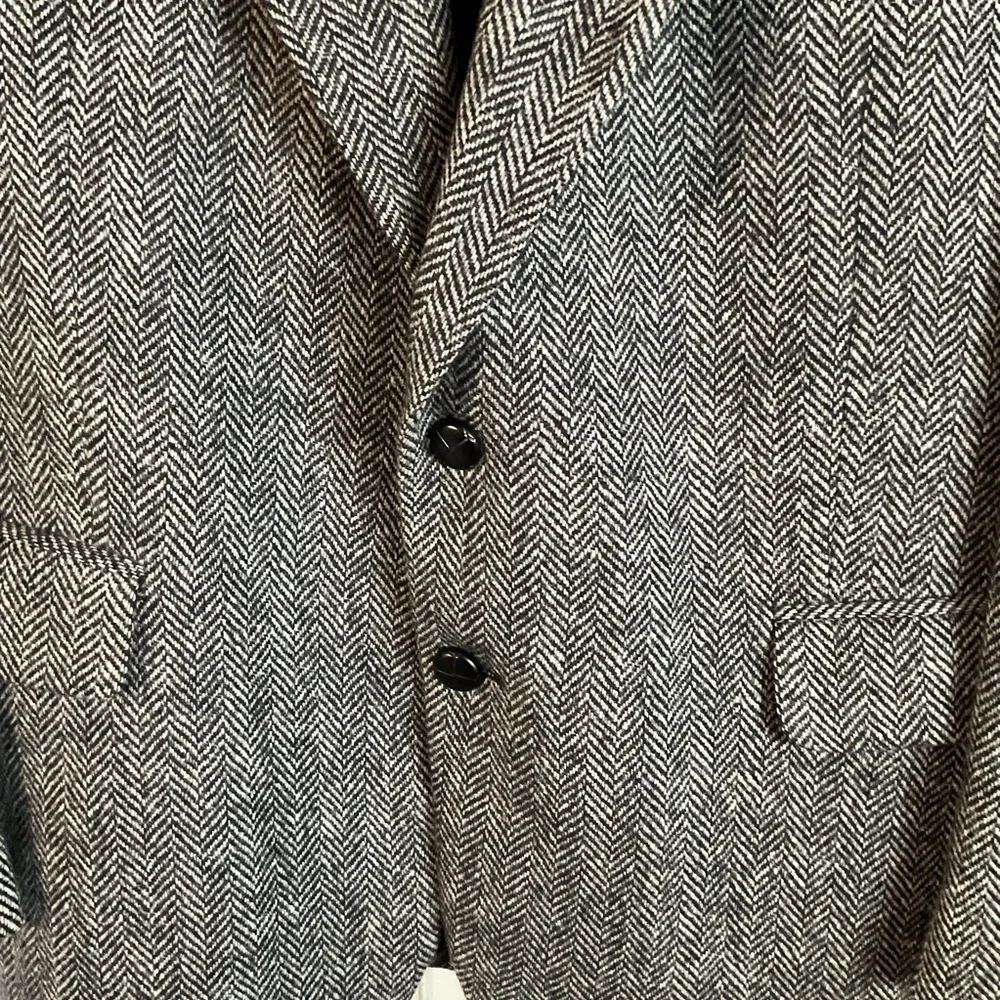 Vintage GGG Clothes 100% Wool Herringbone Sport Coat Blazer Gray 42S Moldova